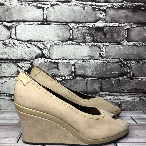 Taryn Rose Beige Suede Leather Peep Toe High Wedges Women Sz 39EU/8.5M US - Picture 5 of 16